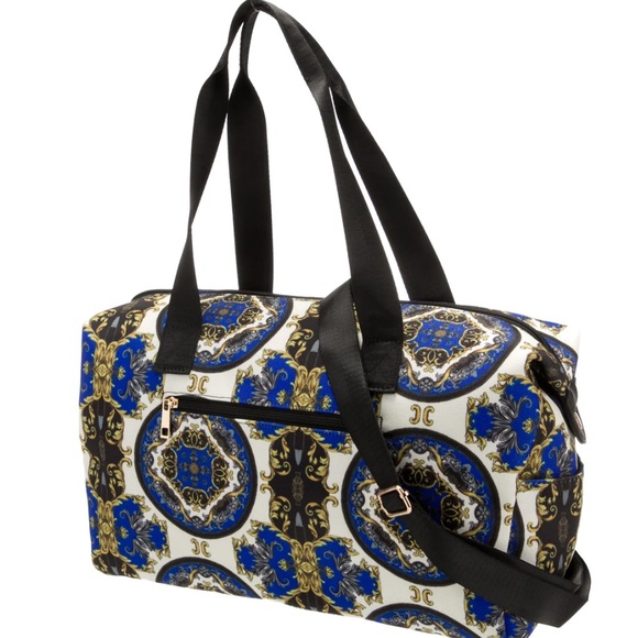 NWT- Alice + Olive weekender bag. Blue canvas printed with gold hardware. - Picture 3 of 5